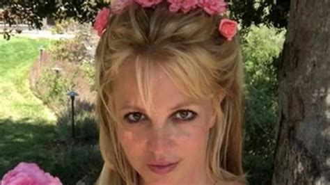 Britney Spears Says She Posts Nudes As Act of。